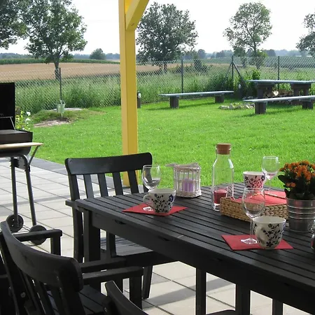 別荘 Mleczarnia Z Prywatnym Jacuzzi