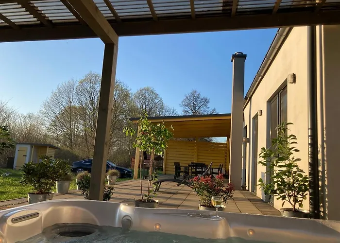 Mleczarnia Z Prywatnym Jacuzzi Миколайки