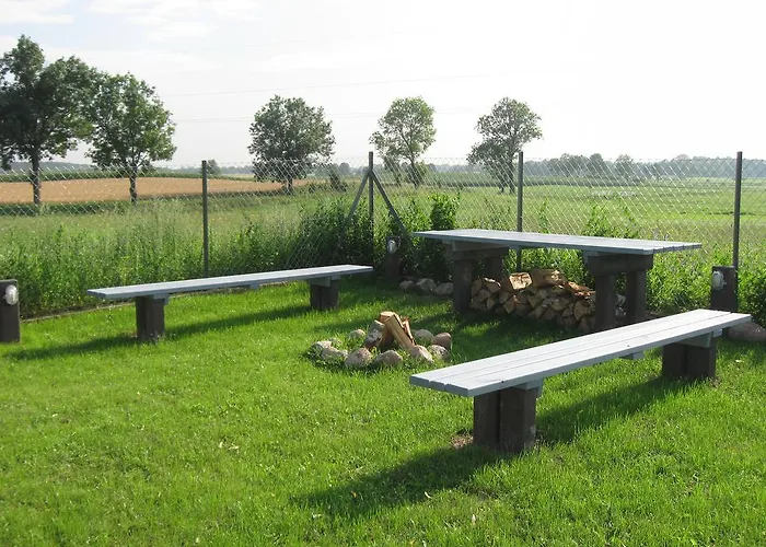 Дом отдыха Mleczarnia Z Prywatnym Jacuzzi Миколайки