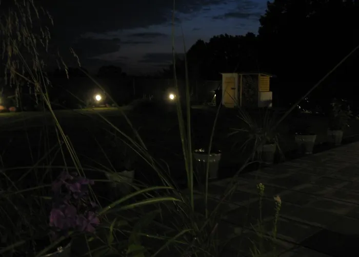 Дом отдыха Mleczarnia Z Prywatnym Jacuzzi *