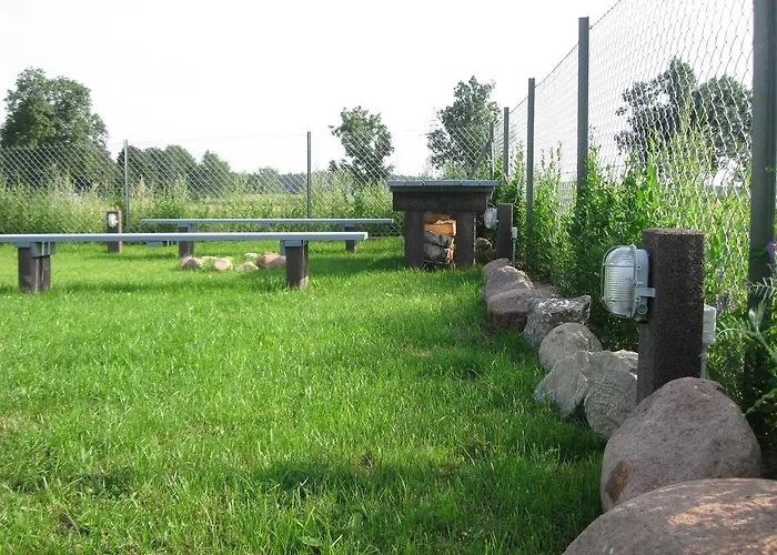 Mleczarnia Z Prywatnym Jacuzzi Дом отдыха