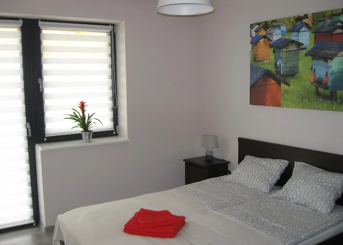 Mleczarnia Z Prywatnym Jacuzzi Дом отдыха Миколайки